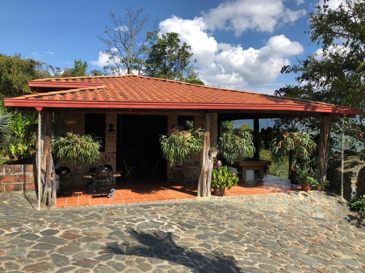 Finca Hotel Tierra Verde Girardota Dış mekan fotoğraf